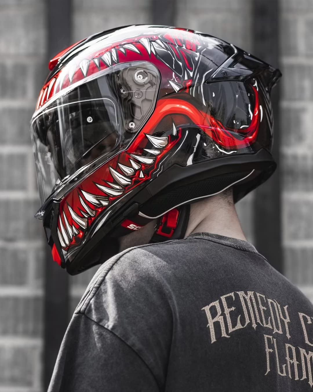 Full Face Dual Visor Motorcycle Helmet with Rear Wing B935
