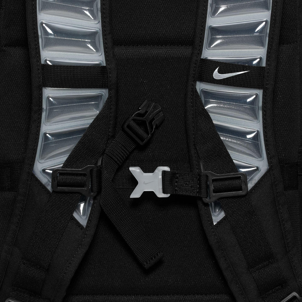 Black 32L Backpack W100